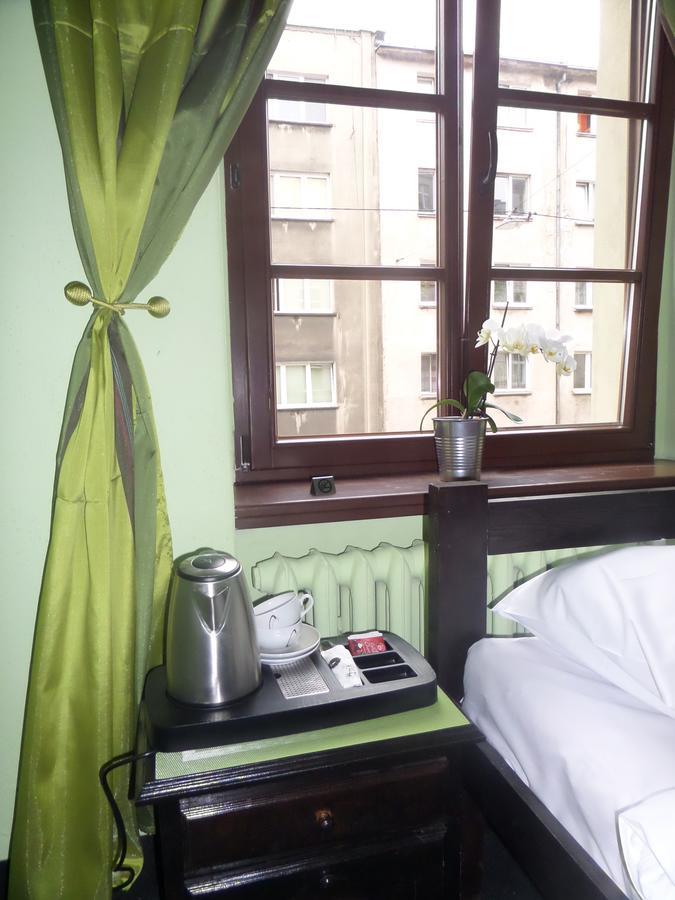 Incepcja 33 Vandrehjem Wrocław Eksteriør billede